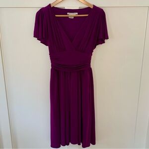 Maggy London v-neck purple midi dress with ruched waist and pockets